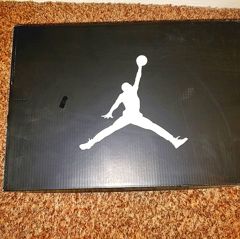 Air Jordan Velocity Size 10.5 - Picture 2 of 14